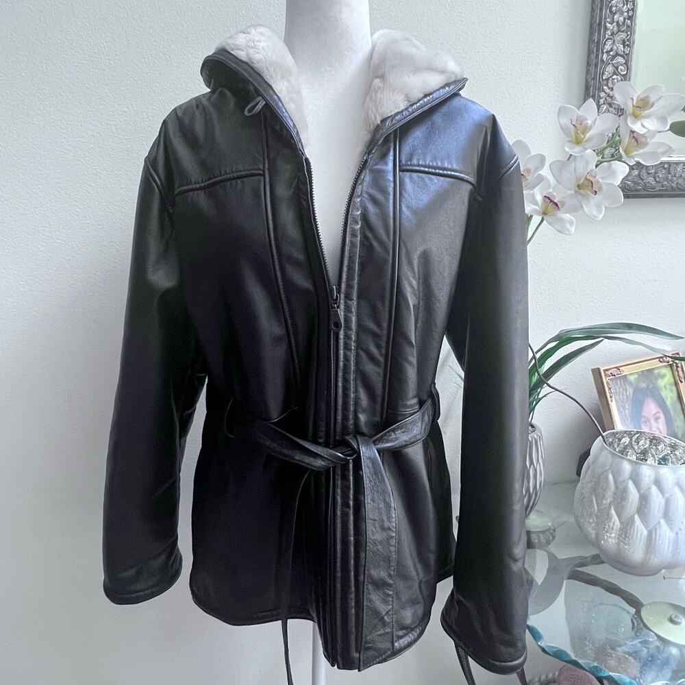 WILSON Leather Fur Lined Hooded Jacket‎ Women's L Winter Coat Full Zip Outdoors